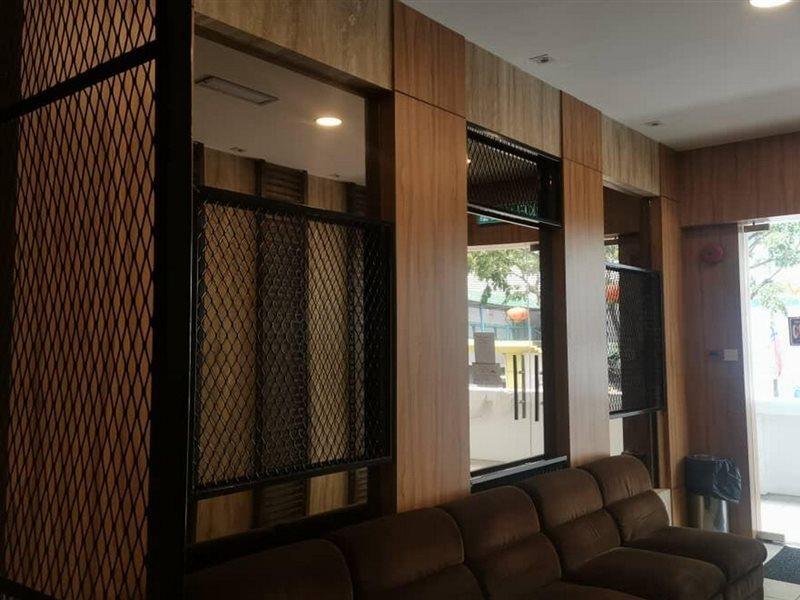 Hotel Holiday Kota Kinabalu Dış mekan fotoğraf