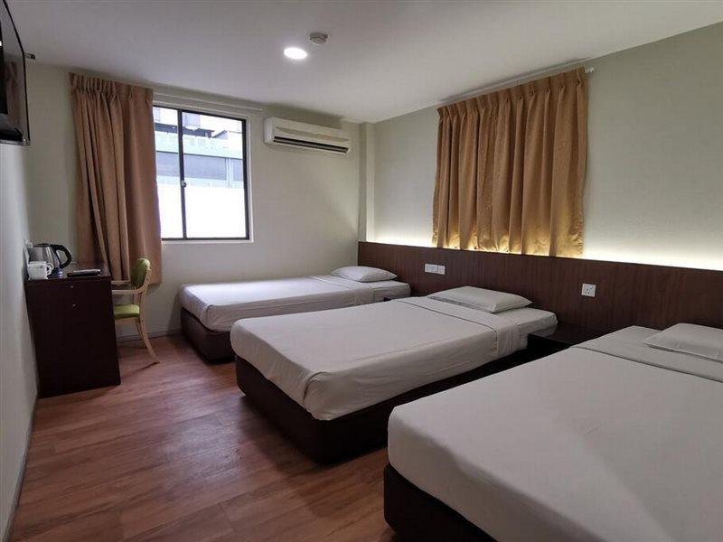 Hotel Holiday Kota Kinabalu Dış mekan fotoğraf
