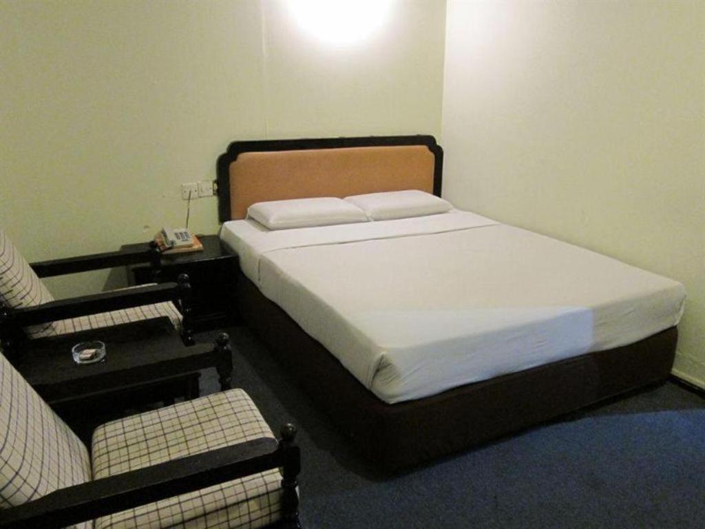 Hotel Holiday Kota Kinabalu Dış mekan fotoğraf