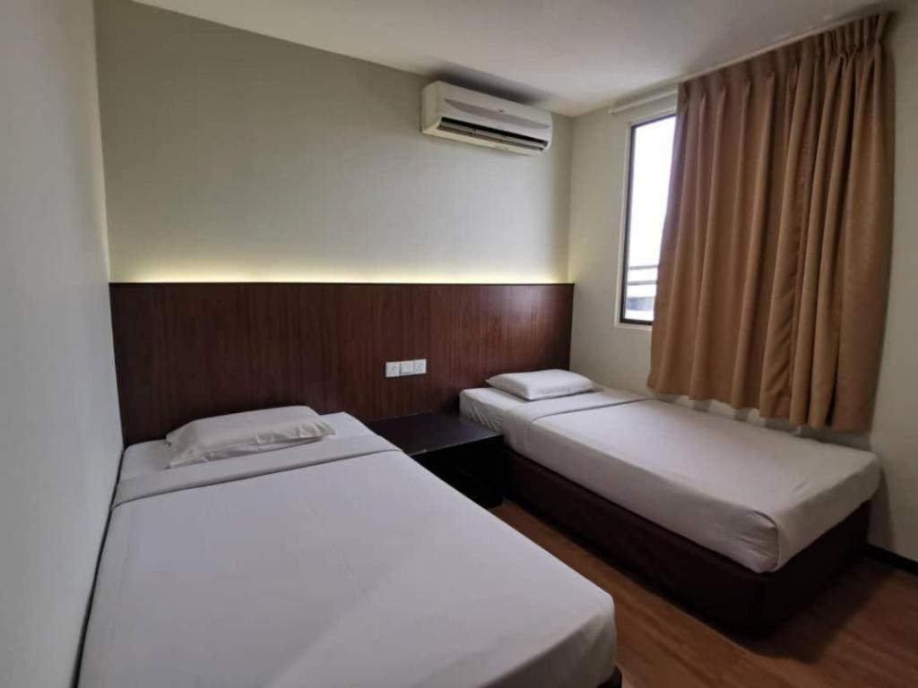 Hotel Holiday Kota Kinabalu Dış mekan fotoğraf