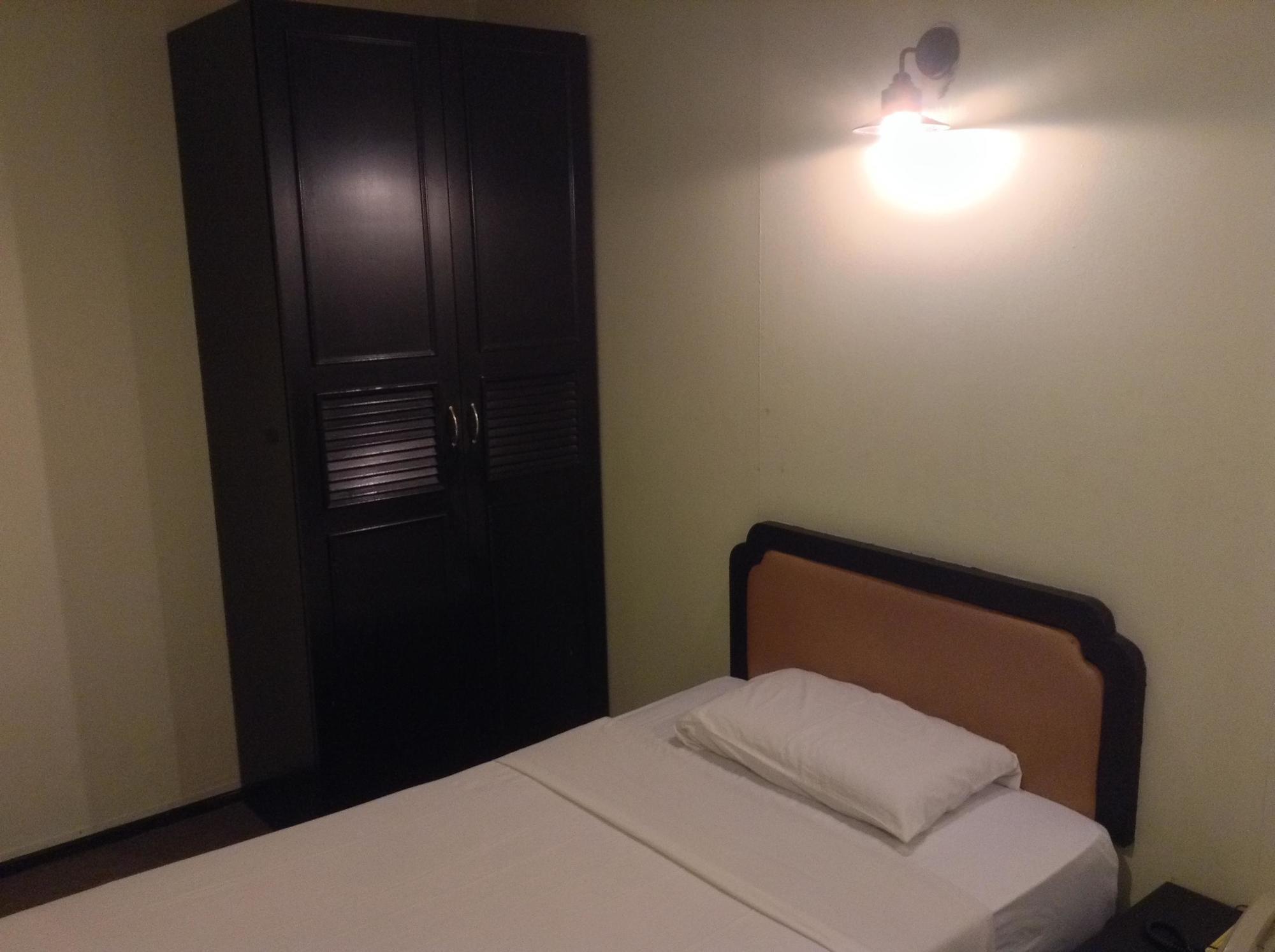 Hotel Holiday Kota Kinabalu Dış mekan fotoğraf