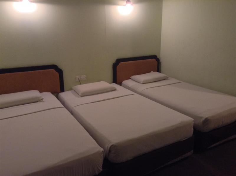 Hotel Holiday Kota Kinabalu Dış mekan fotoğraf